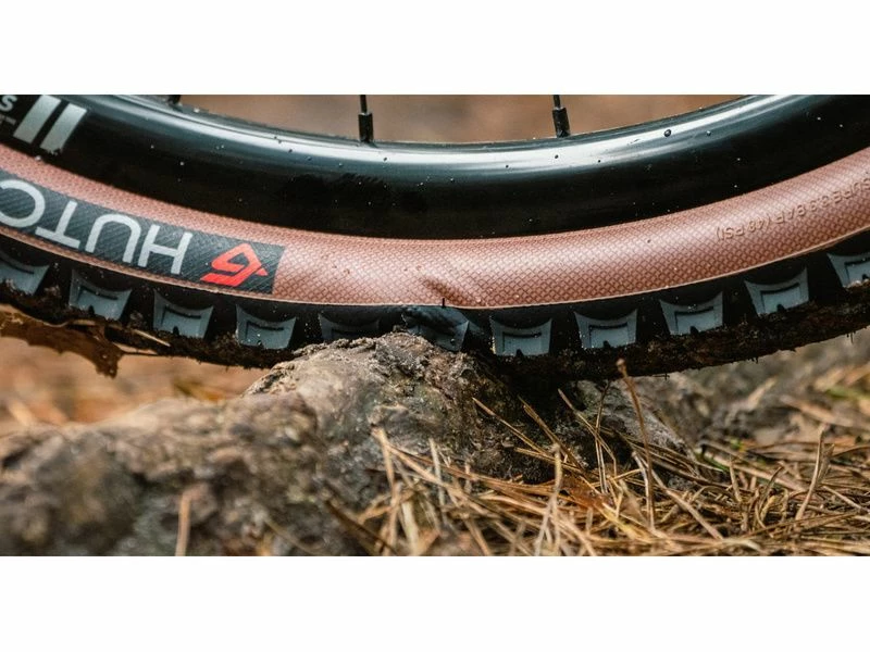 Hutchinson Pneu Tundra Tubeless Ready Hardskin 700 Tan 2022 5 Hutchinson Pneu Tundra Tubeless Ready Hardskin 700 Tan 2022 – Image 3